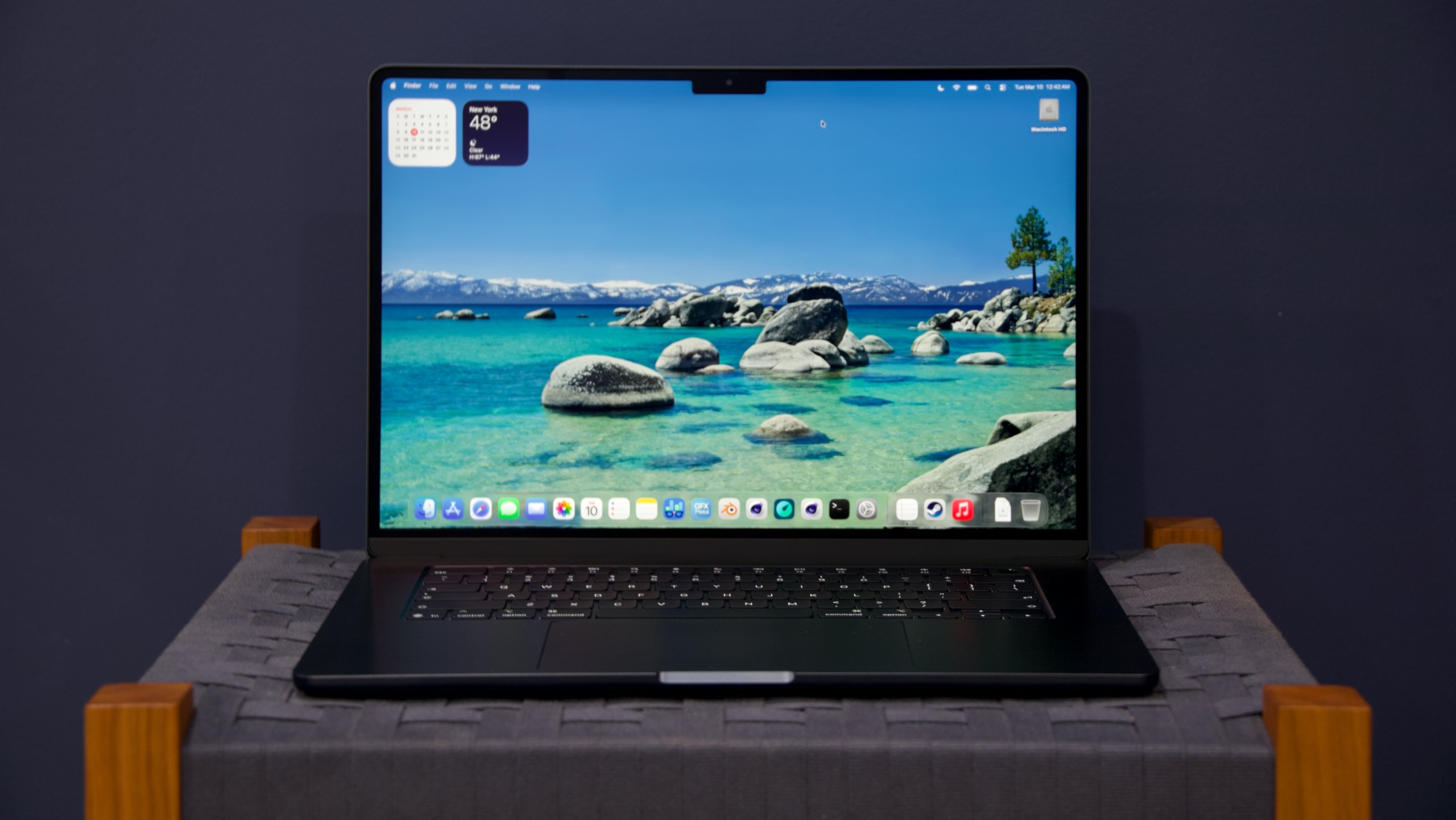 苹果M5 MacBook Air笔记本电脑评测图