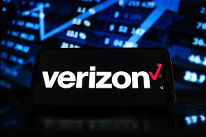 Verizon手机解锁政策调整引发行业关注